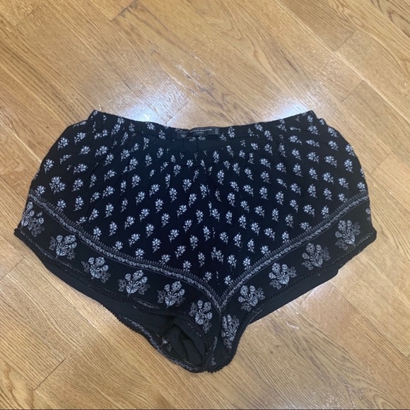 Zara relaxed shorts - Picture 3 of 3